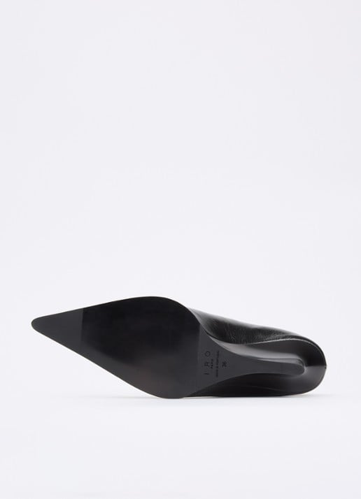 IRO Pump van leer - detail 4 zwart