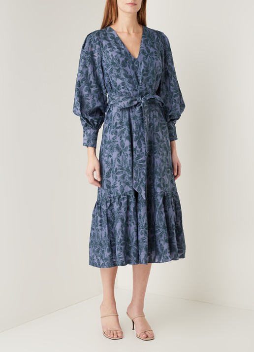 Ivy & Oak Midi jurk met pofmouw en volant - voorkant 3 paars