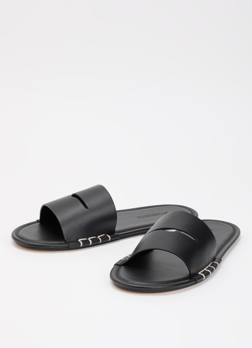 J.W. Anderson Loafer slipper van kalfsleer - detail zwart