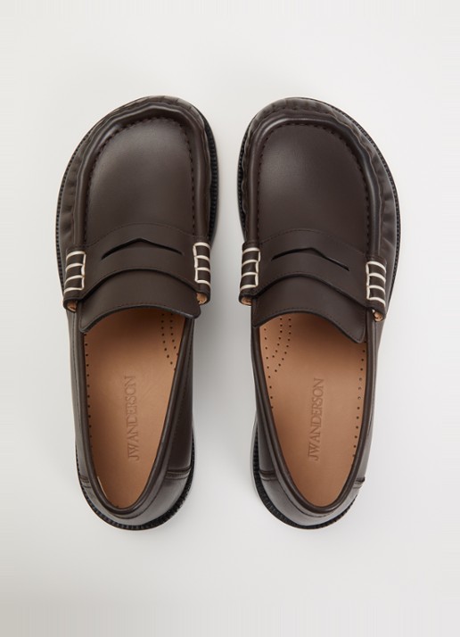 J.W. Anderson Loafer van kalfsleer - detail 2 chocoladebruin