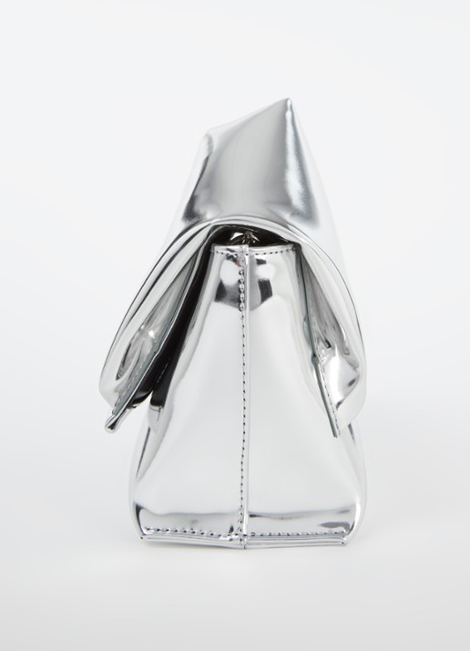 J.W. Anderson Twister Mirror Midi handtas met metallic finish - detail 4 zilver