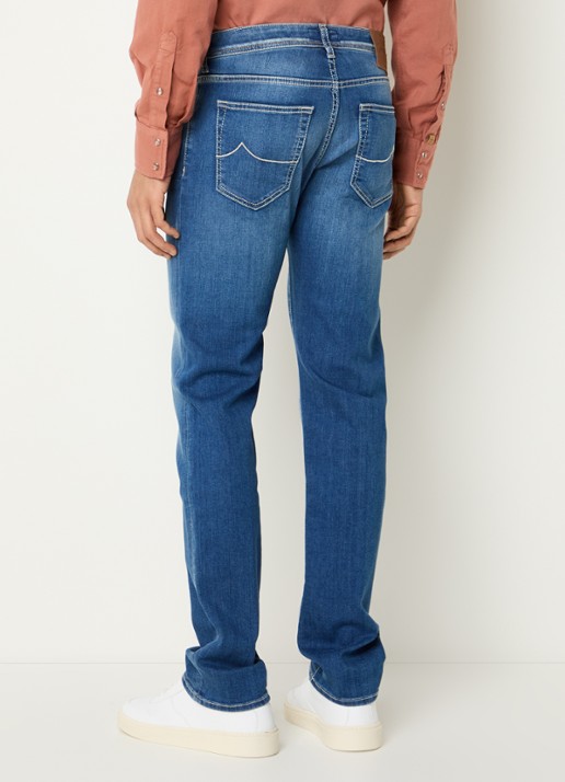 Jacob Cohën Nick slim fit jeans met medium wassing - achterkant 5 indigo