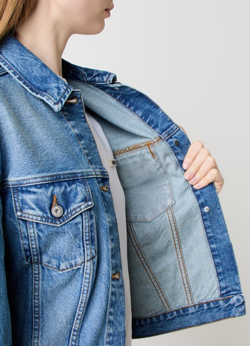 Jacquemus De-Nîmes spijkerjas met klepzakken - detail 2 blauw