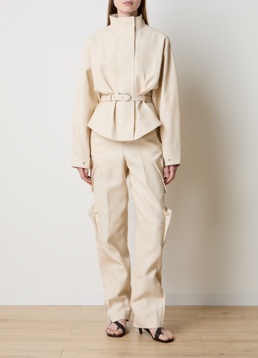 Jacquemus High waist straight fit cargobroek in wolblend - voorkant 2 beige