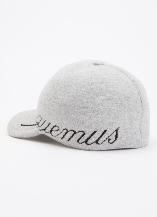 Jacquemus La Casquette Atelier pet met logo - detail 2 grijsmele