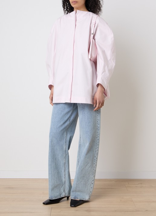 Jacquemus La Pittore oversized blouse met split - voorkant 2 lichtroze