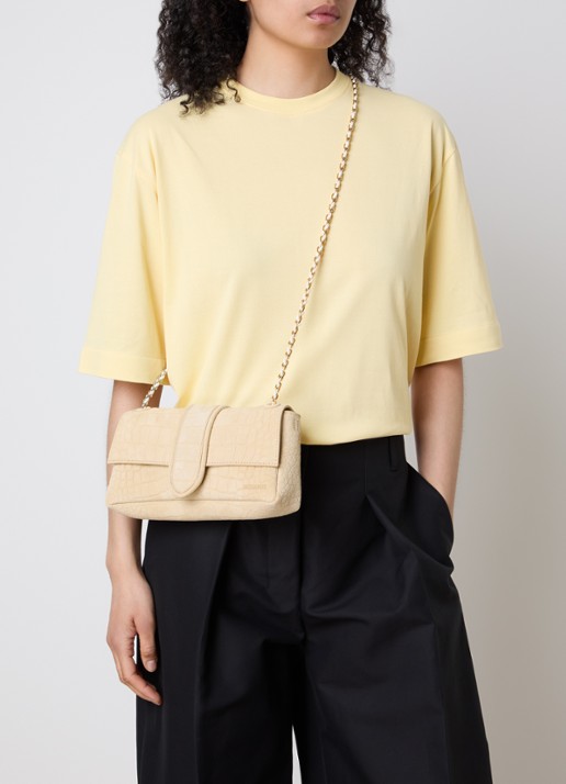 Jacquemus Le Bambino crossbodytas van kalfssuède met crocostructuur - voorkant 2 beige