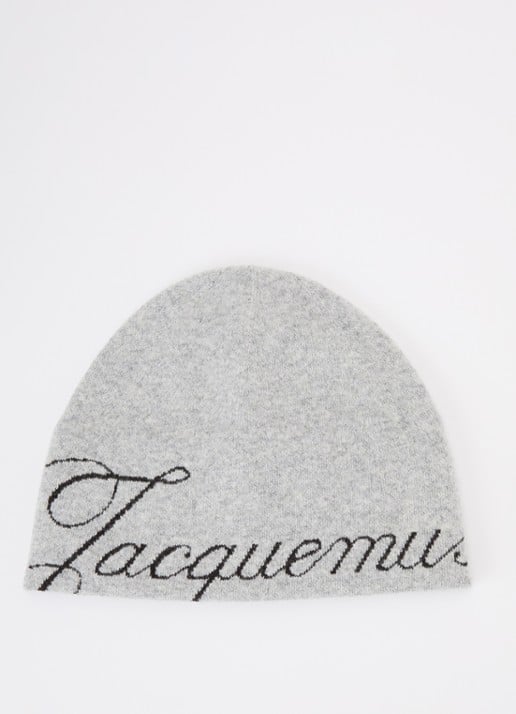 Jacquemus Ribgebreide muts in kasjmierblend met logo