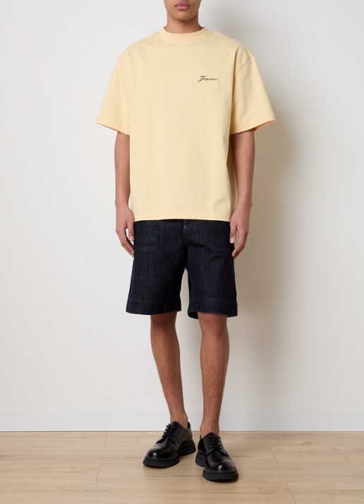 Jacquemus Straight fit korte broek van denim met donkere wassing - voorkant 2 indigo