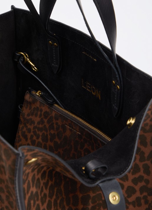 Jérôme Dreyfuss Léon M shopper van kalfssuède met uitneembaar etui - detail bruin