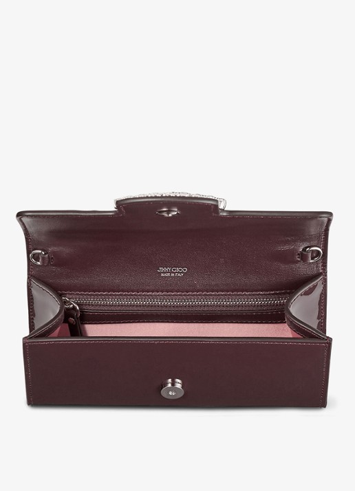 Jimmy Choo Bing clutch van lakleer met afneembare schouderriem - detail 3 deep merlot