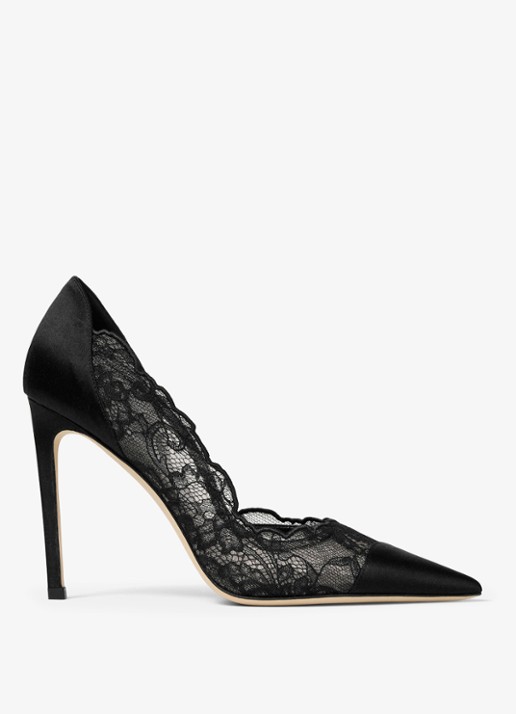 Jimmy Choo Brigitte 100 pump van kant met details van satijn - voorkant zwart