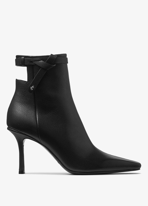 Jimmy Choo Camie 85 enkellaarsje van geitenleer - voorkant zwart