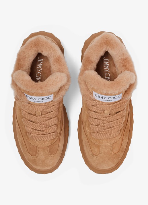 Jimmy Choo Diamond Maxi Retro/F sneaker van suède - detail lichtbruin