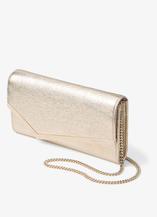 Jimmy Choo Emmie clutch van lamsleer met metallic finish en afneembare schouderriem - detail 4 goud