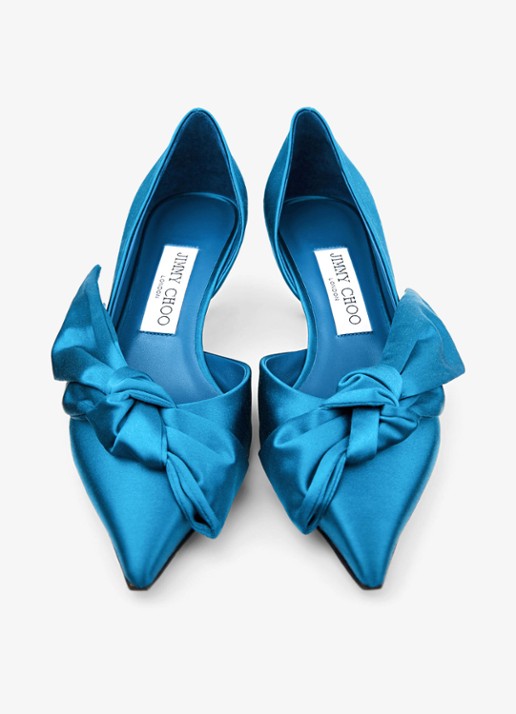 Jimmy Choo Issy 50 pump van satijn - detail 2 lagoon / blauw