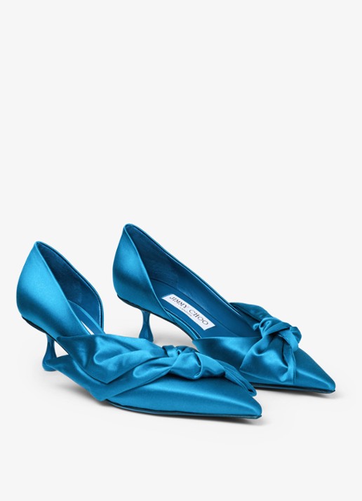 Jimmy Choo Issy 50 pump van satijn - voorkant 5 lagoon / blauw