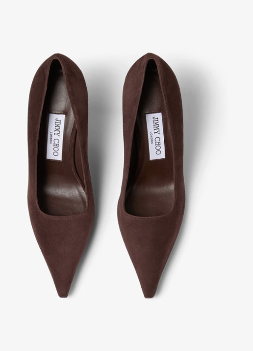 Jimmy Choo Ixia 80 pump van geitensuède - detail donkerbruin
