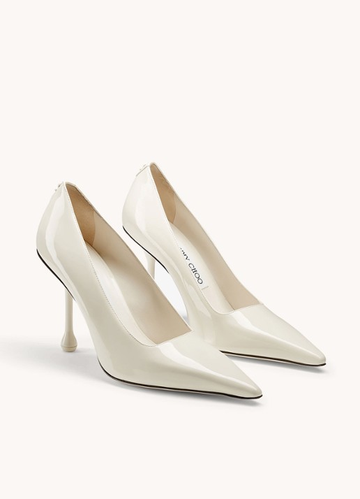 Jimmy Choo Ixia 95 pump van kalfsleer - detail gebroken wit