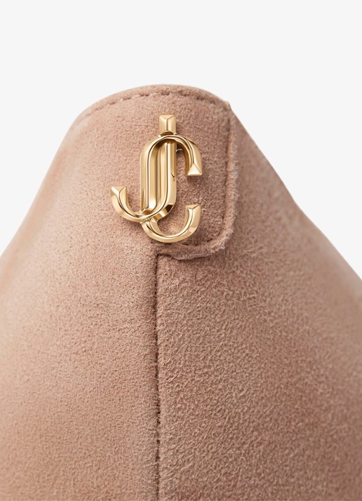 Jimmy Choo Love pump van suède - detail beige