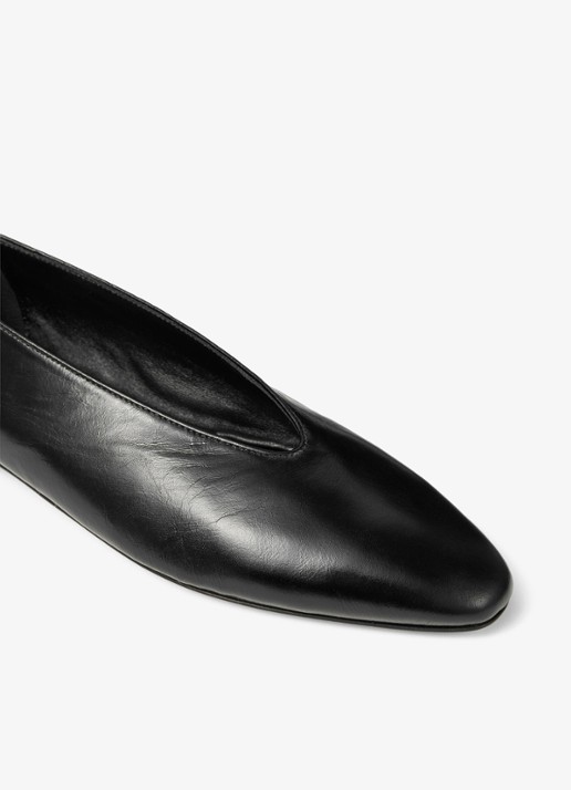 Jimmy Choo Margot ballerina van kalfssuède - detail 5 zwart
