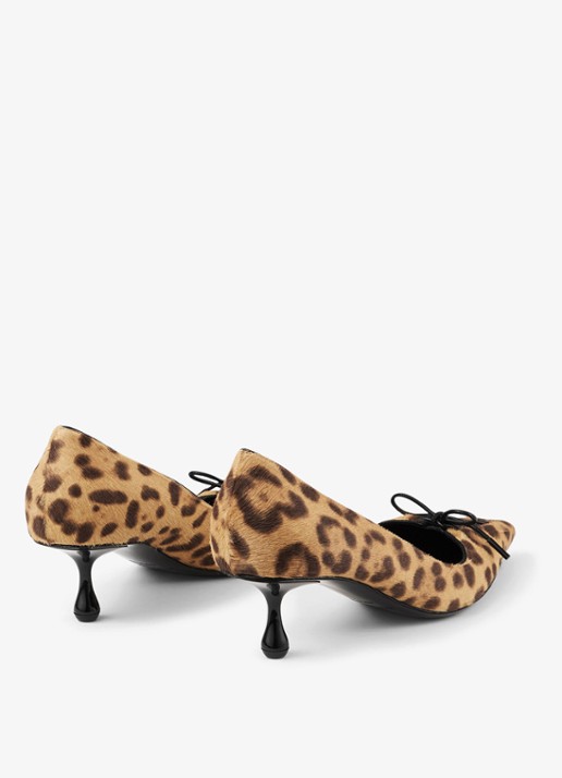 Jimmy Choo Scarlett 50 pump van kalfsleer - achterkant lichtbruin