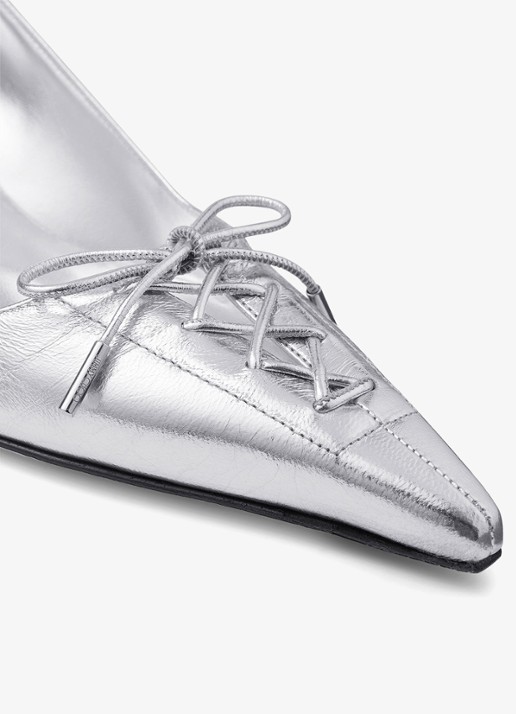 Jimmy Choo Scarlett 50 pump van lamsleer met metallic finish - detail 4 zilver