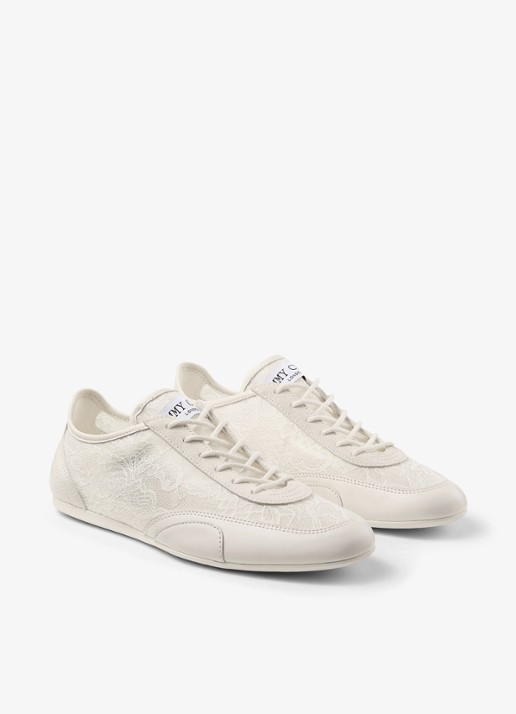 Jimmy Choo Sunny/F sneaker van leer met kanten details - detail gebroken wit