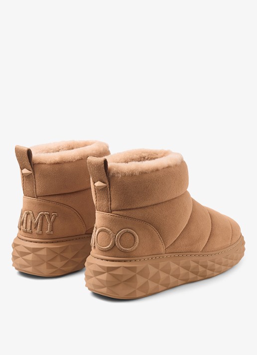 Jimmy Choo Xan enkellaarsje van lamssuède - achterkant 5 lichtbruin