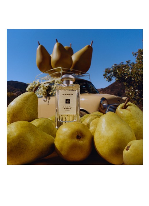 Jo Malone London English Pear & Sweet Pea Cologne - voorkant 2 beige