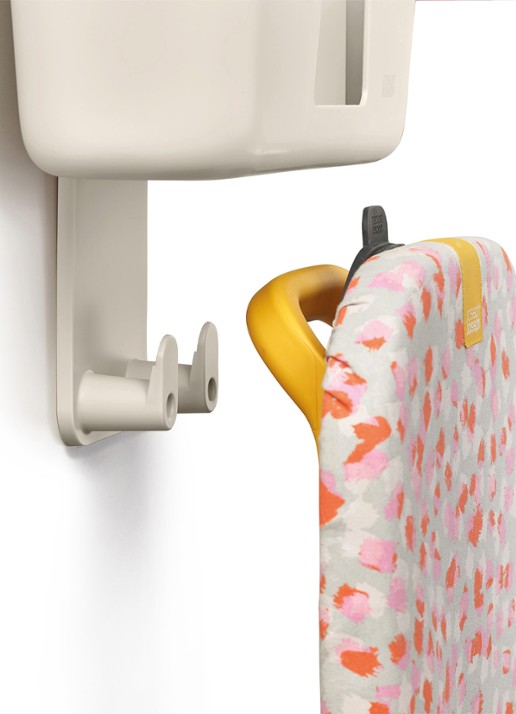 Joseph Joseph IronHub strijkijzerhouder - detail 3 beige