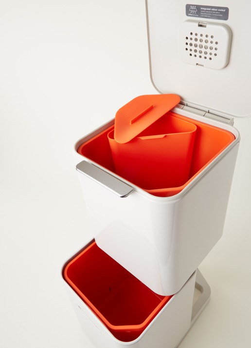 Joseph Joseph Totem Compact prullenbak 40 liter - detail lichtgrijs