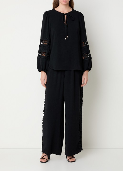 Joseph Ribkoff High waist wide fit pantalon met broderie en opengewerkt detail - voorkant 2 zwart