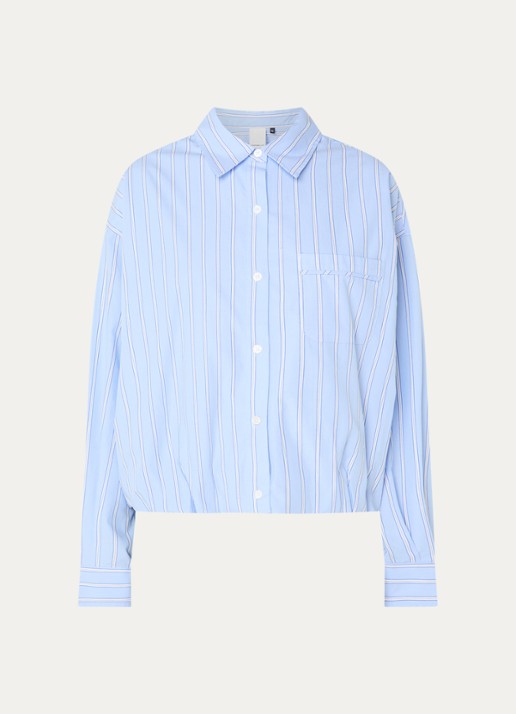 Josephine & Co Bink blouse met streepprint en borstzak - voorkant lichtblauw