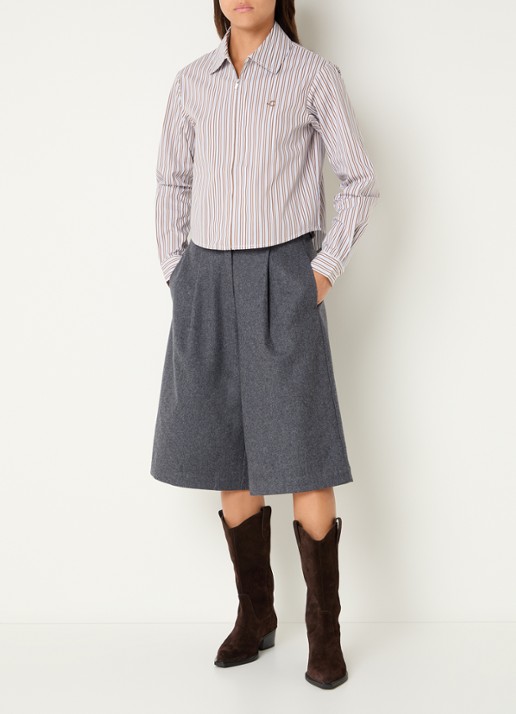 Josephine & Co Bodine blouse met streepprint en logoborduring - voorkant 2 camel