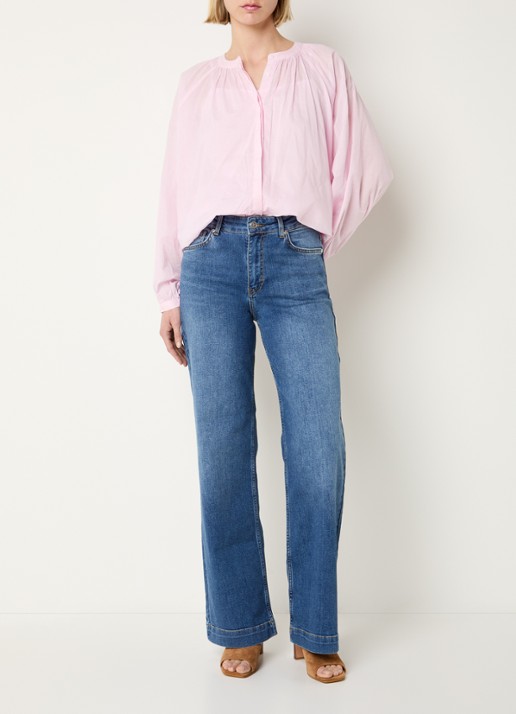 Josephine & Co Brooklynn blouse met stolpplooi en ballonmouw - voorkant 2 lichtroze
