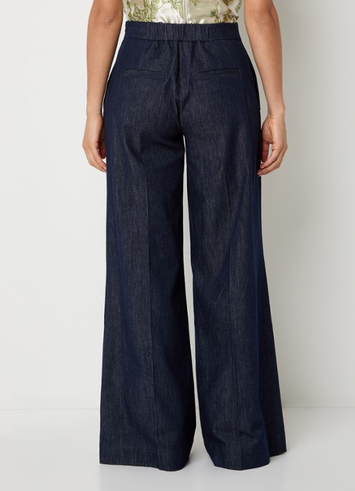 JOSH V Indra high waist wide fit broek van chambray met knoopdetail - achterkant 3 indigo
