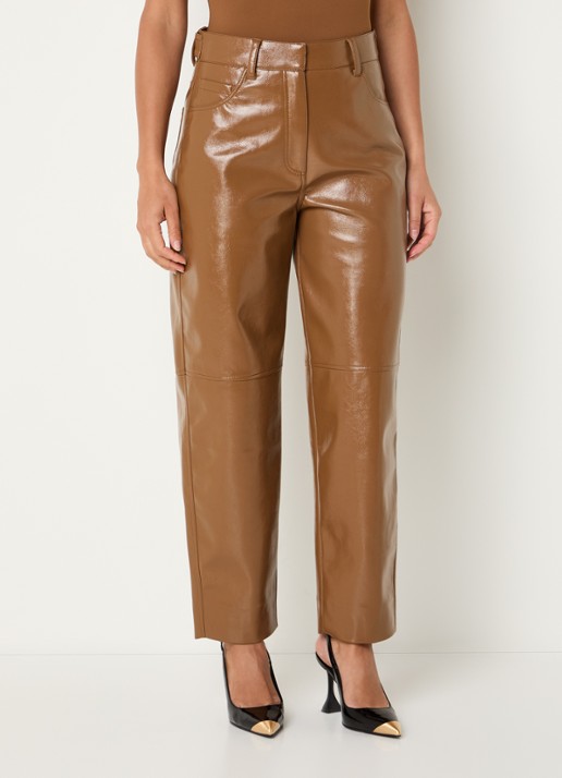 JOSH V Rae high waist tapered fit broek van imitatieleer met glanzende finish - detail 3 cognac
