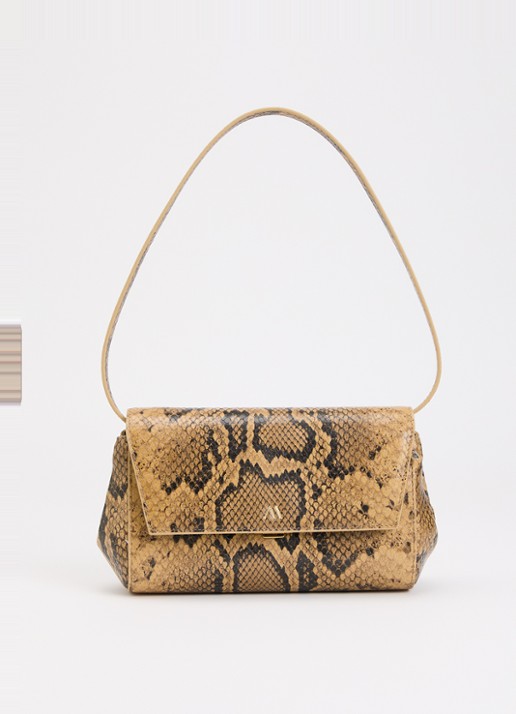 KAAI Ikon clutch van kalfsleer met textuur en afneembare schouderriem