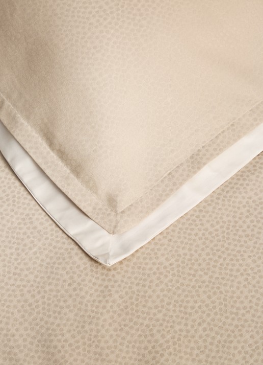 Kayori Rauso dekbedovertrekset in lycocellblend 180TC - inclusief kussensloop - detail 3 beige