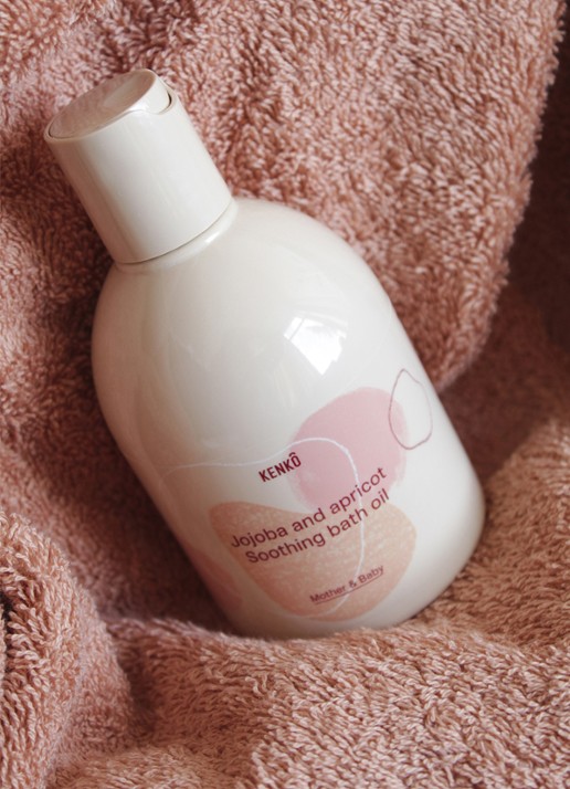 Kenkô Mother & Baby Soothing Bath Oil - badolie - voorkant 2 undefined