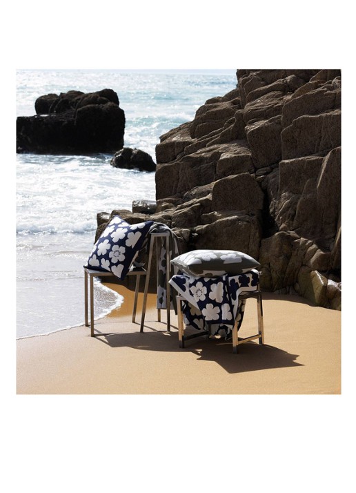 KENZO K Hanadot plaid met bloemenprint 130 x 170 cm - detail 2 royalblauw