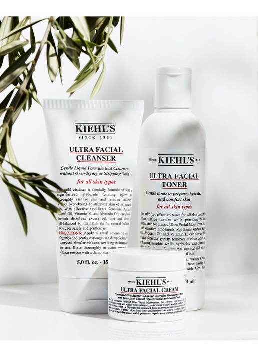 Kiehl's Ultra Facial Cleanser - facewash - detail 2 undefined