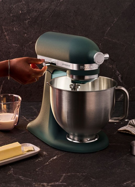 KitchenAid Artisan Plus keukenmachine met kantelbare kop 4,7 liter - voorkant 2 pebbled palm