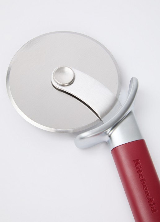 KitchenAid Classic pizzasnijder 24 cm - voorkant 2 rood
