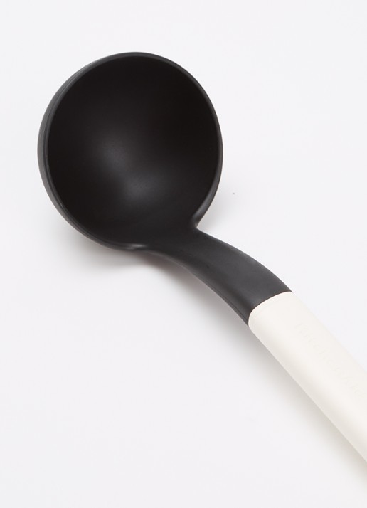 KitchenAid Classic soeplepel 32 cm - voorkant 2 wit