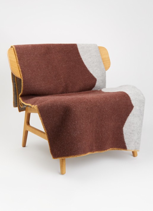 Klippan Fasad plaid van lamswol 130 x 180 cm - voorkant 2 steenrood