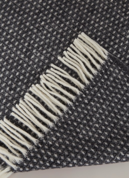 Klippan Knut plaid 130 x 200 cm - detail 3 donkergrijs