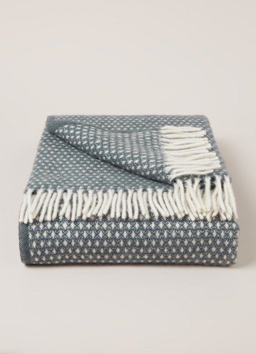 Klippan Knut plaid van lamswol 130 x 200 cm - voorkant 2 blauwgrijs