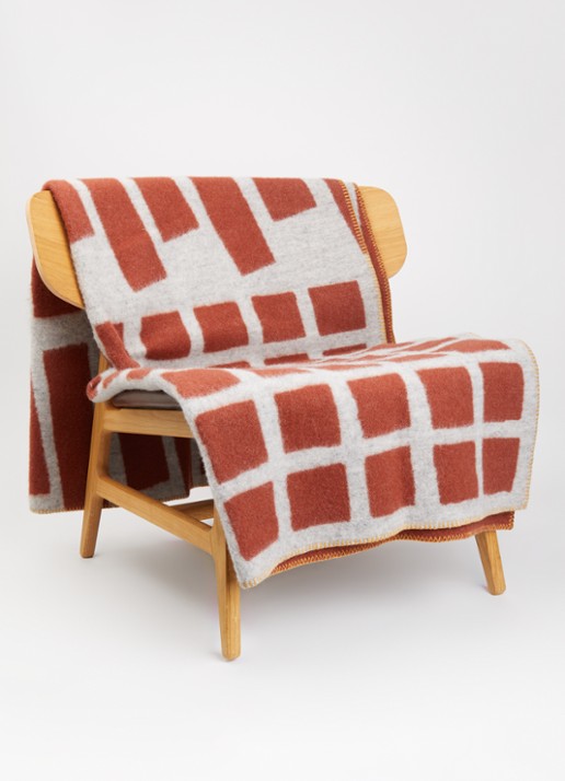 Klippan Sankt Petri Floor plaid van lamswol 130 x 180 cm  - voorkant 3 roodbruin